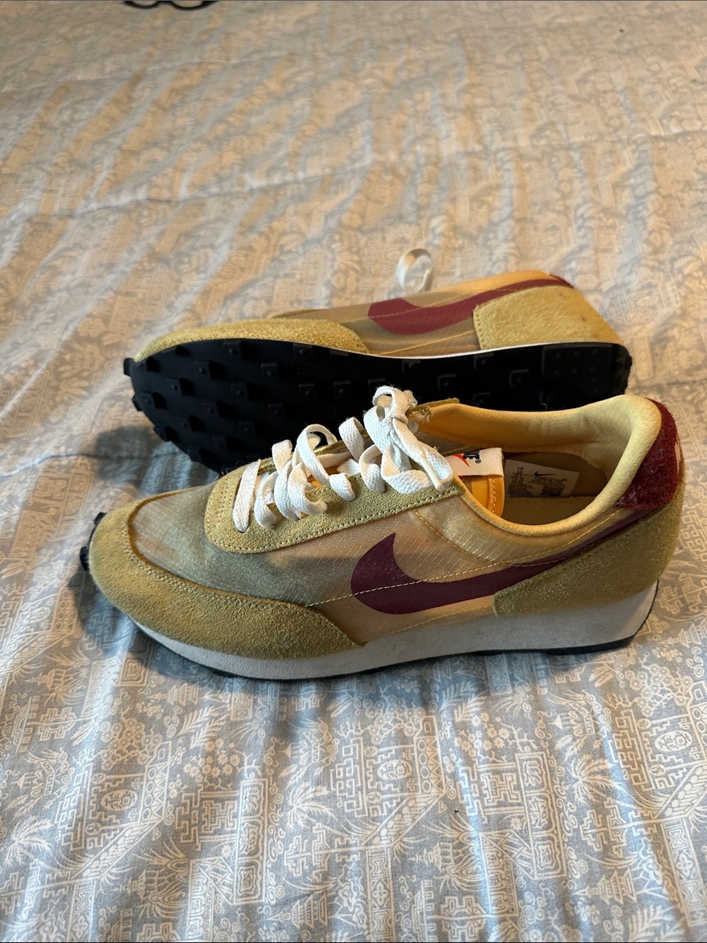 Nike Men’s Yellow Suede & Mesh Sneakers with Maroon Swoosh. USC colors